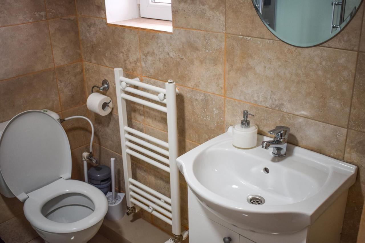 יאשי B House Rooms מראה חיצוני תמונה