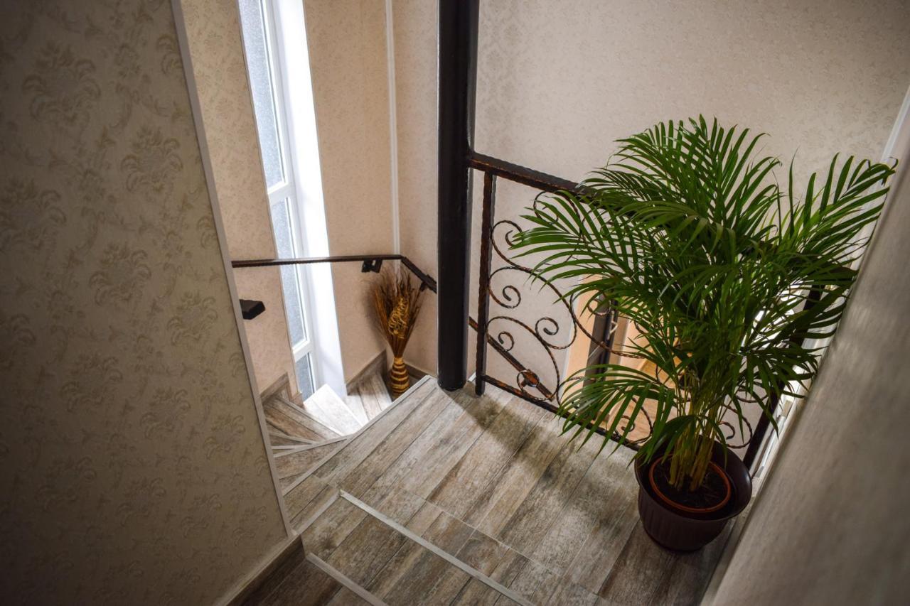 יאשי B House Rooms מראה חיצוני תמונה