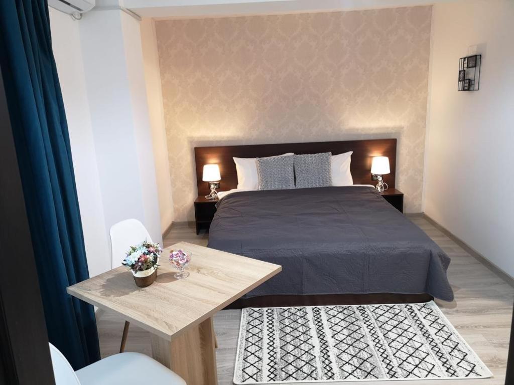 יאשי B House Rooms מראה חיצוני תמונה